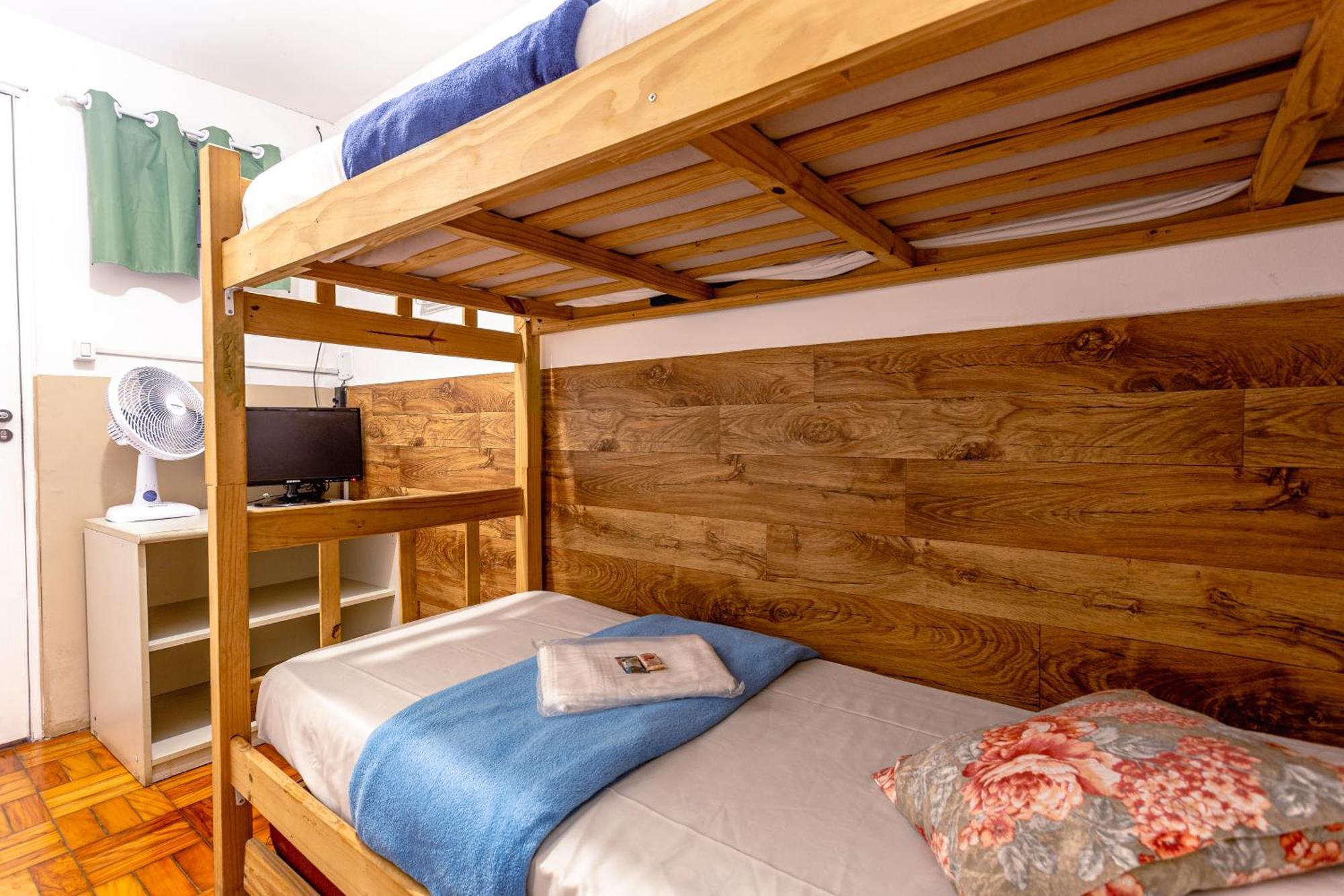 Quarto Individual com Banheiro Compartilhado