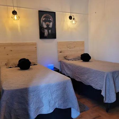Quarto Black Power-3