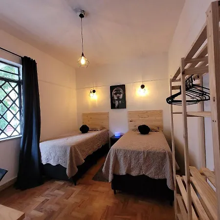 Quarto Black Power-2