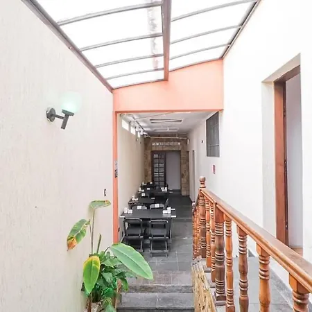 Hostheo Quarto 10 Triplo Na Liberdade Sp-2